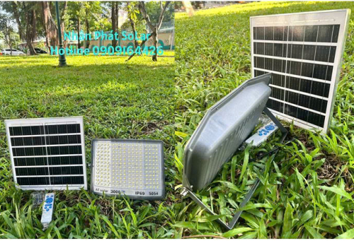 Đèn chóa thấu kính phân thể sáng trắng công suất – 400W