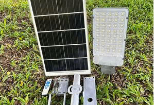 Đèn đường mắt ngọc năng lượng mặt trời 300W